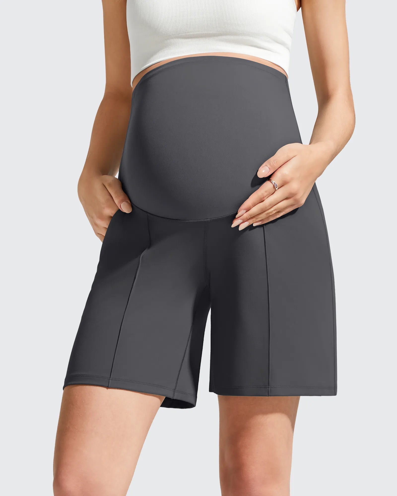 G4Free - Evergoing Front Pleats Pockets Maternity Shorts -GF26EY794F001A-S